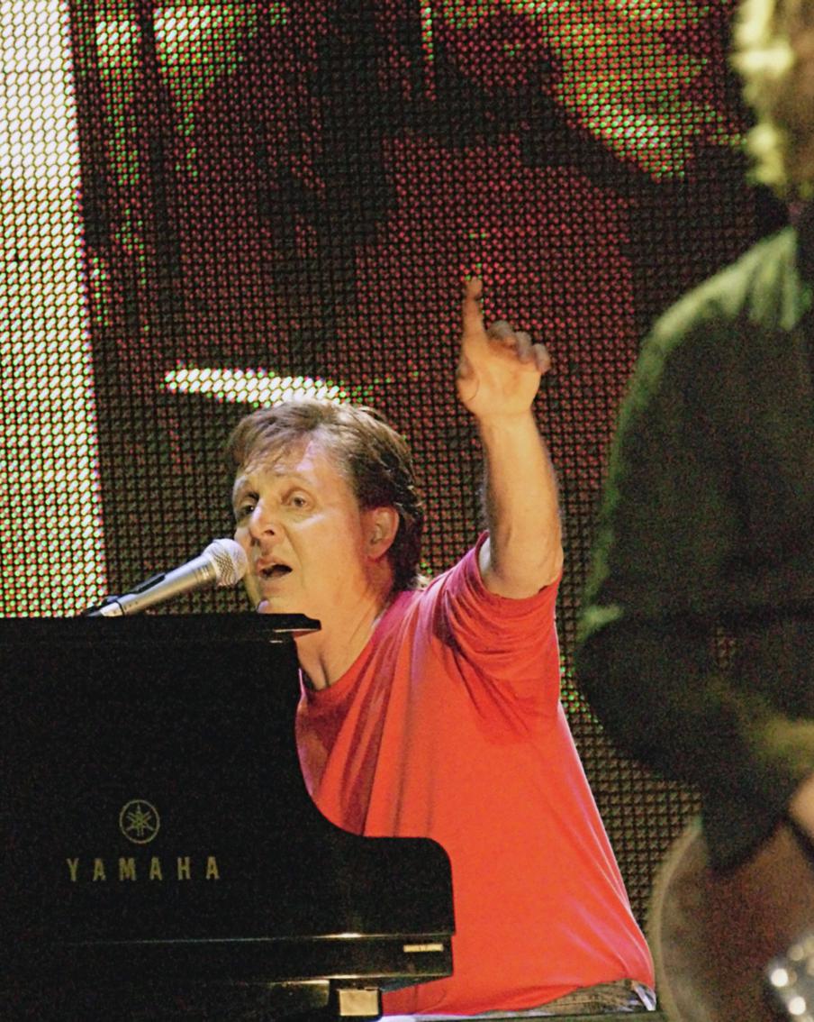 О первом концерте Пола Маккартни в Москве вспоминают очевидцы – ко дню The Beatles