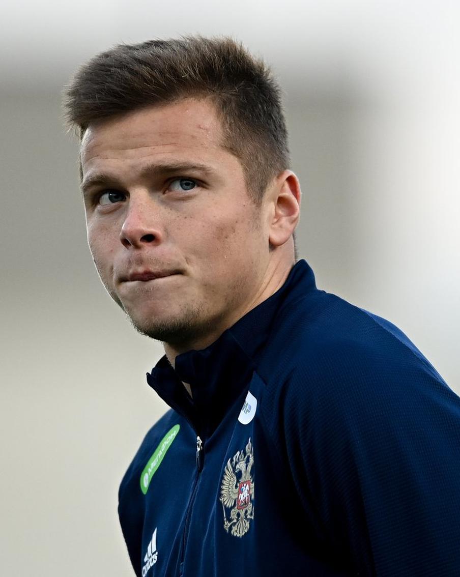 Футболист решил уйти из "Зенита" в ЦСКА. В ответ питерский клуб сослал "предателя" в дубль