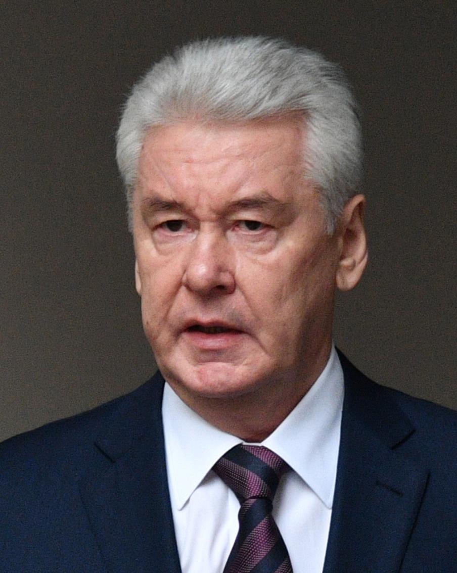 Собянин: более 640 тысяч раз специалисты стоек "Живое общение" помогли пассажирам метро в 2023 году