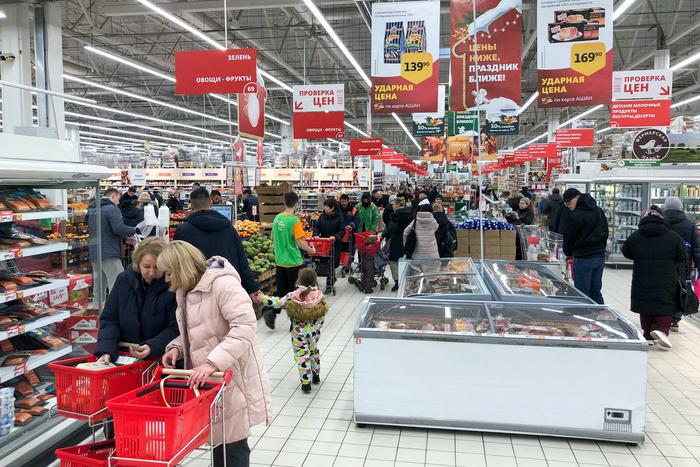 Город позволяет товарам российских брендов появляться на ярмарках и фестивалях, выставках, а также на полках сетевых магазинов