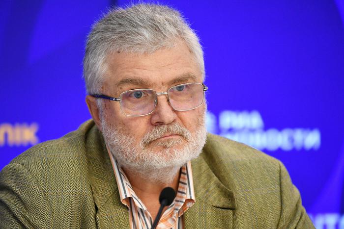 Юрий Поляков поддержал решение Владимира Путина участвовать в выборах