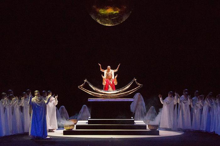 В процессе обновления столичные театры получают оборудование, которому нет аналогов