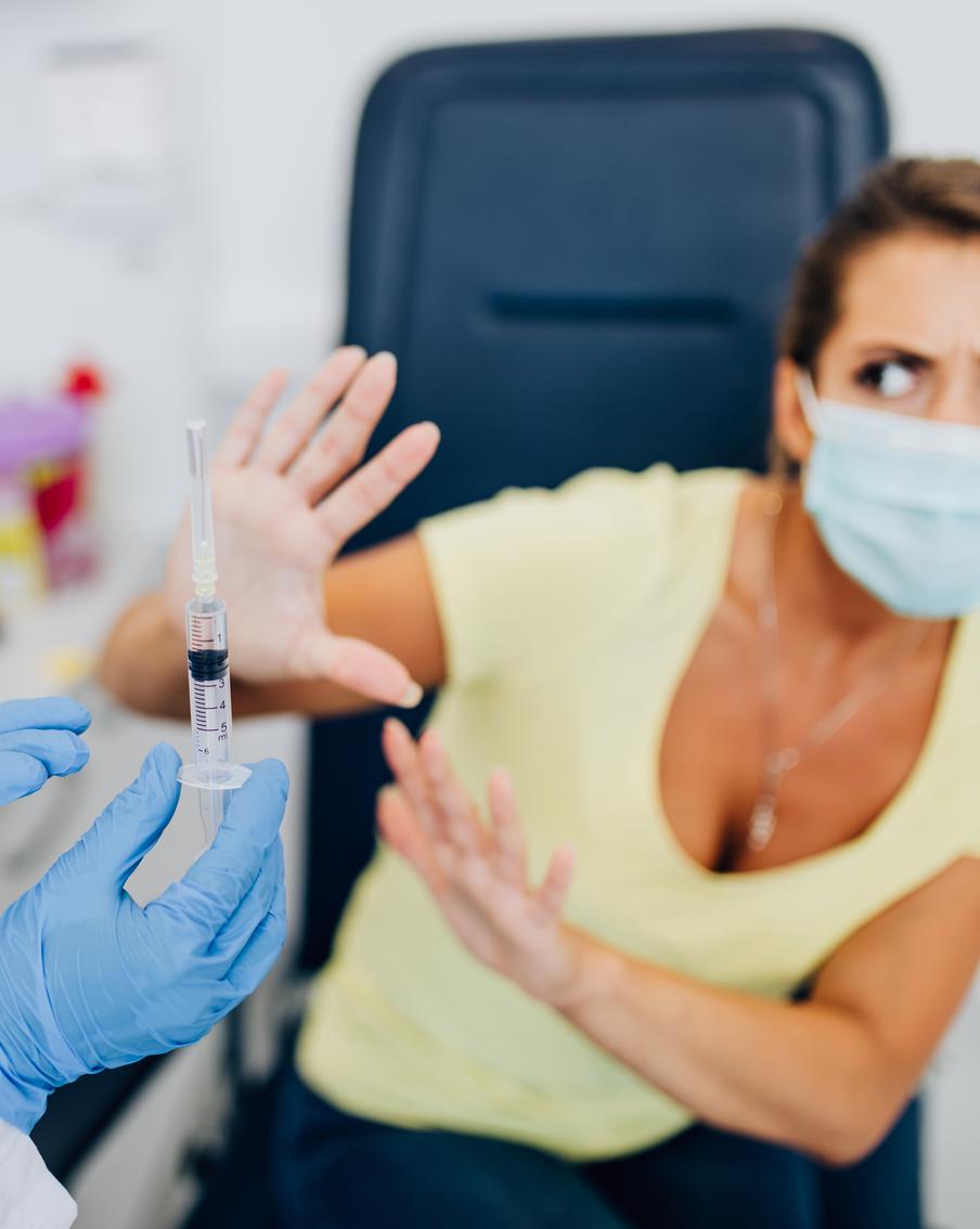 Ипохондрия формируется ещё в детстве. Так что бороться с ней нужно тщательно и вдумчиво