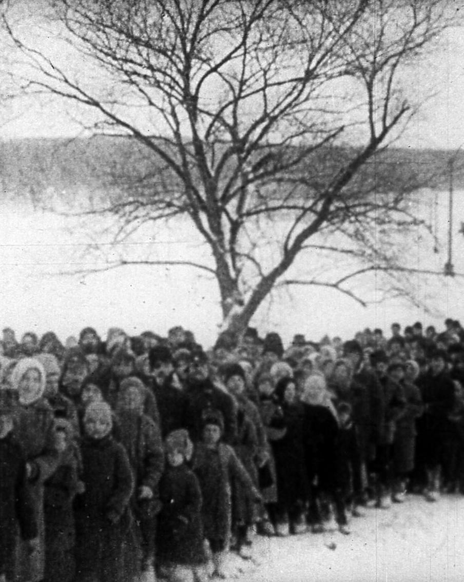 "Ленин лежал со своей обычной улыбочкой, будто на минуту вздремнул": 100 лет назад с вождём прощалась вся страна