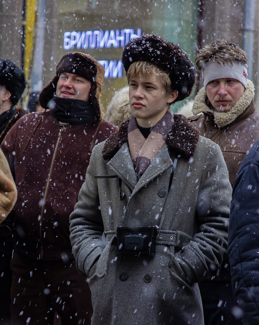 Критики выбрали "Сказку" и "Слово пацана": фильм Сокурова и сериал Крыжовникова получили "Белых слонов"