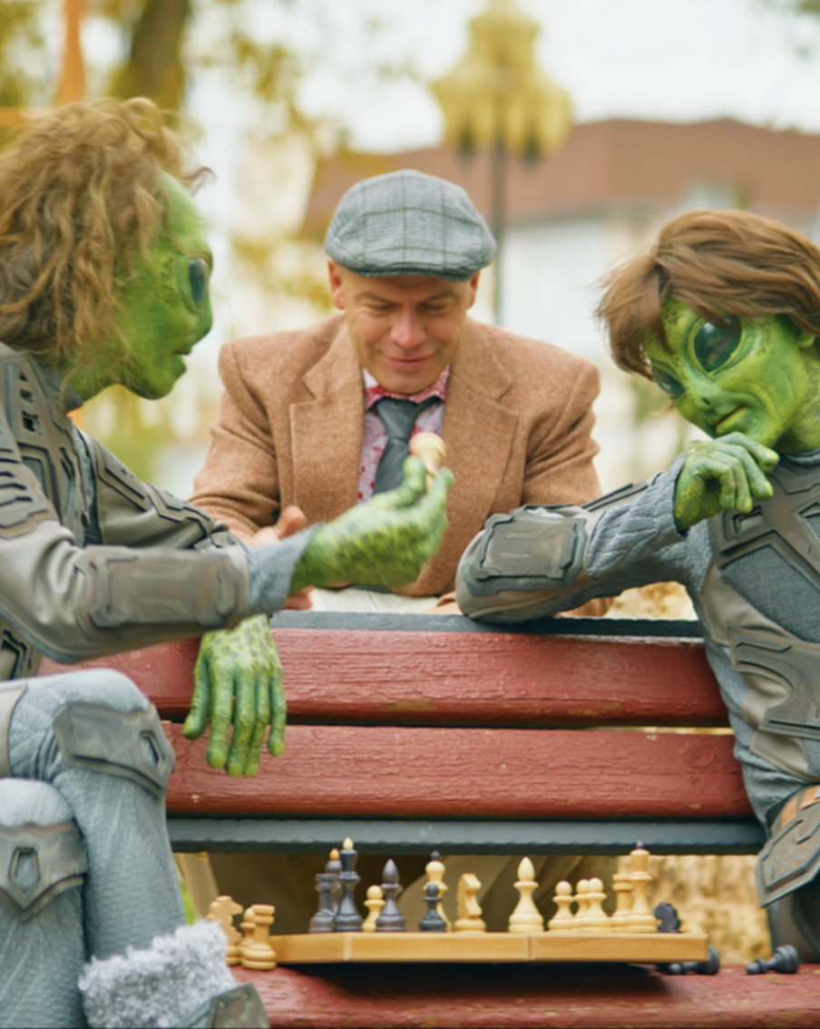 Все аномалии отменяются! В Сети вышел сериал "Очевидное невероятное"