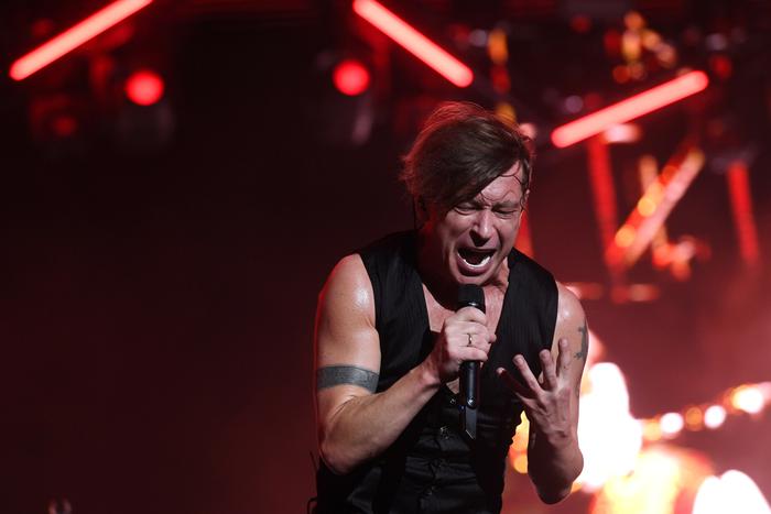 Суд на Пхукете вынес приговор музыкантам группы "Би-2": участникам коллектива выписали незначительный штраф