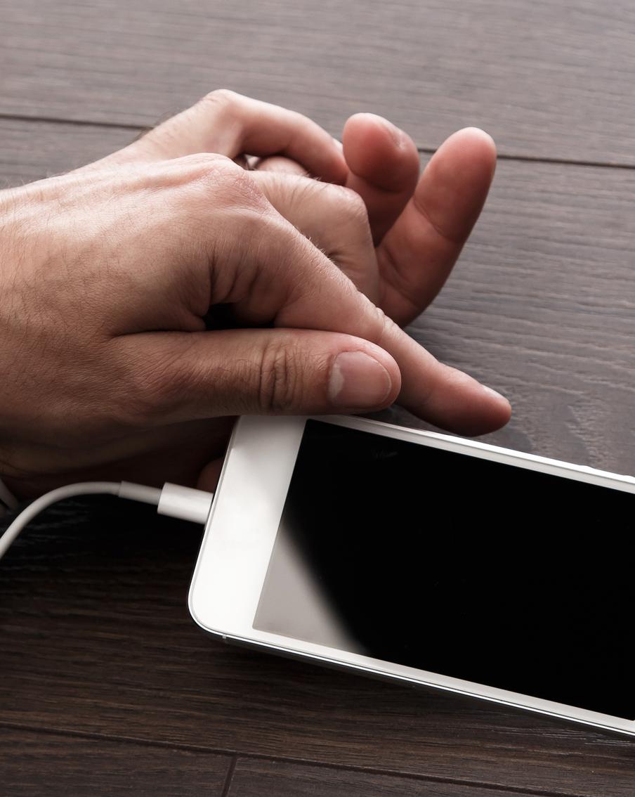 За какую сумму вы смогли бы отказаться от смартфона?