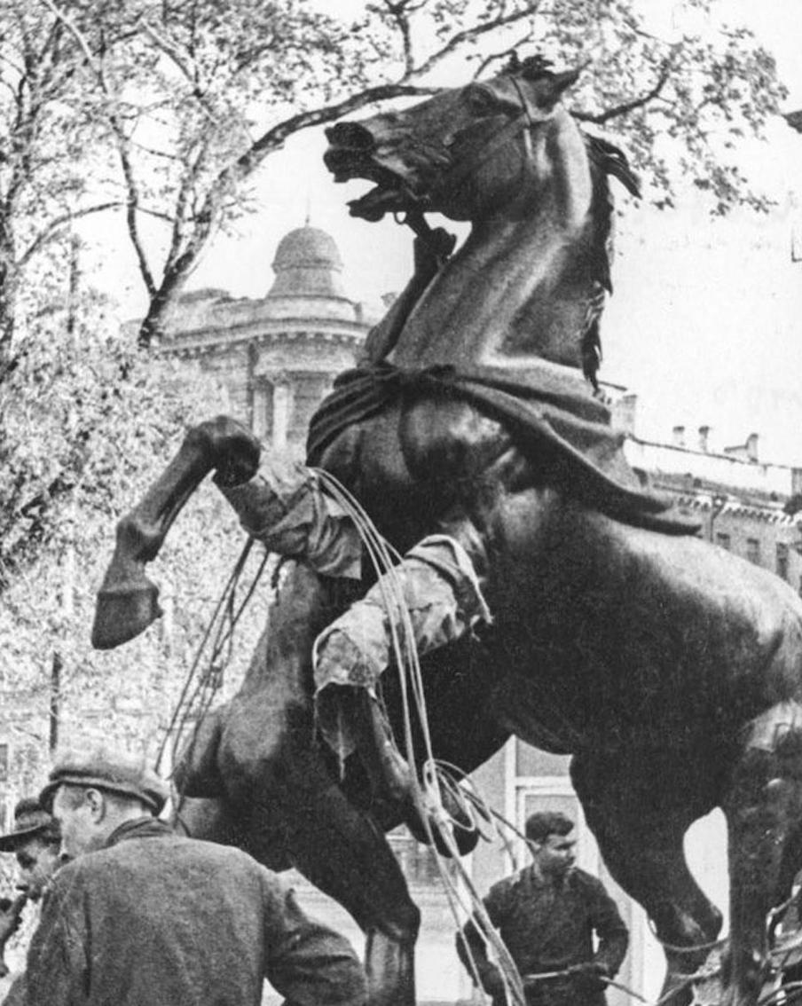 Депутат ГД: Сохранение памяти о блокаде Ленинграда будет способствовать патриотическому воспитанию