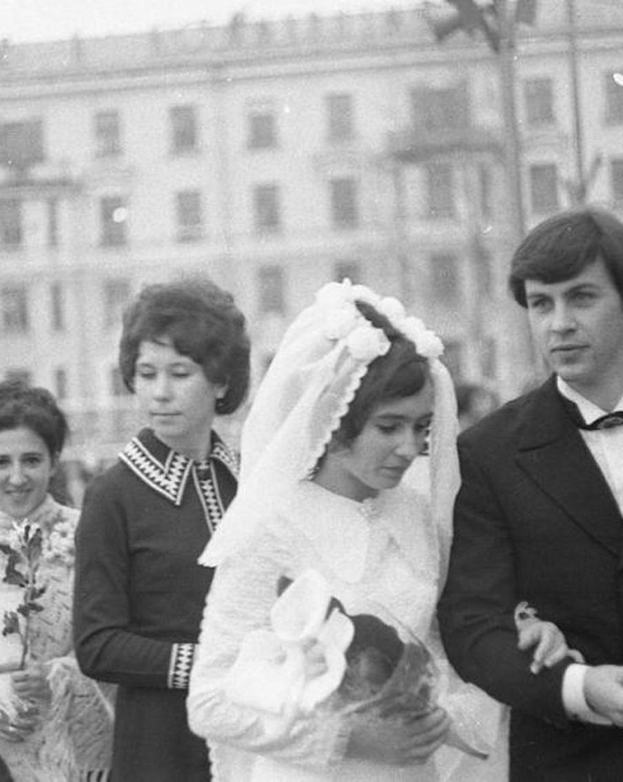 Он написал ей курсовую, и теперь они вместе более полувека