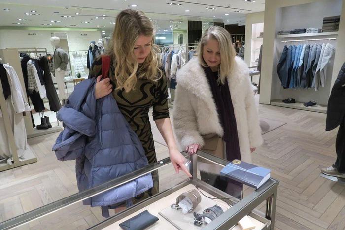 Качество жизни: как убить внутри себя золушку и бомжа в ЦУМе