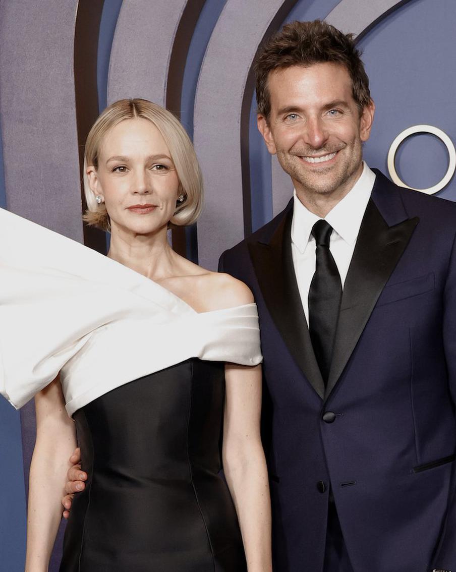 Брэдли Купер и Кэри Mаллиган рассказали о картине "Маэстро" Metro поговорило с исполнителями главных ролей в фильме о Бернстайне