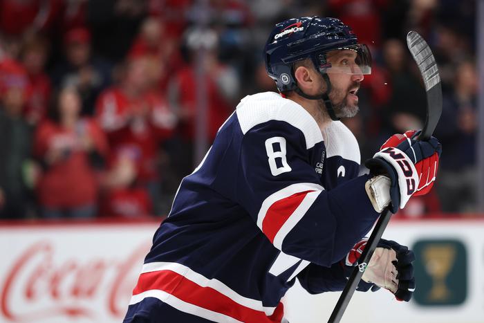 Гол Овечкина не спас "Вашингтон" от пятого поражения подряд