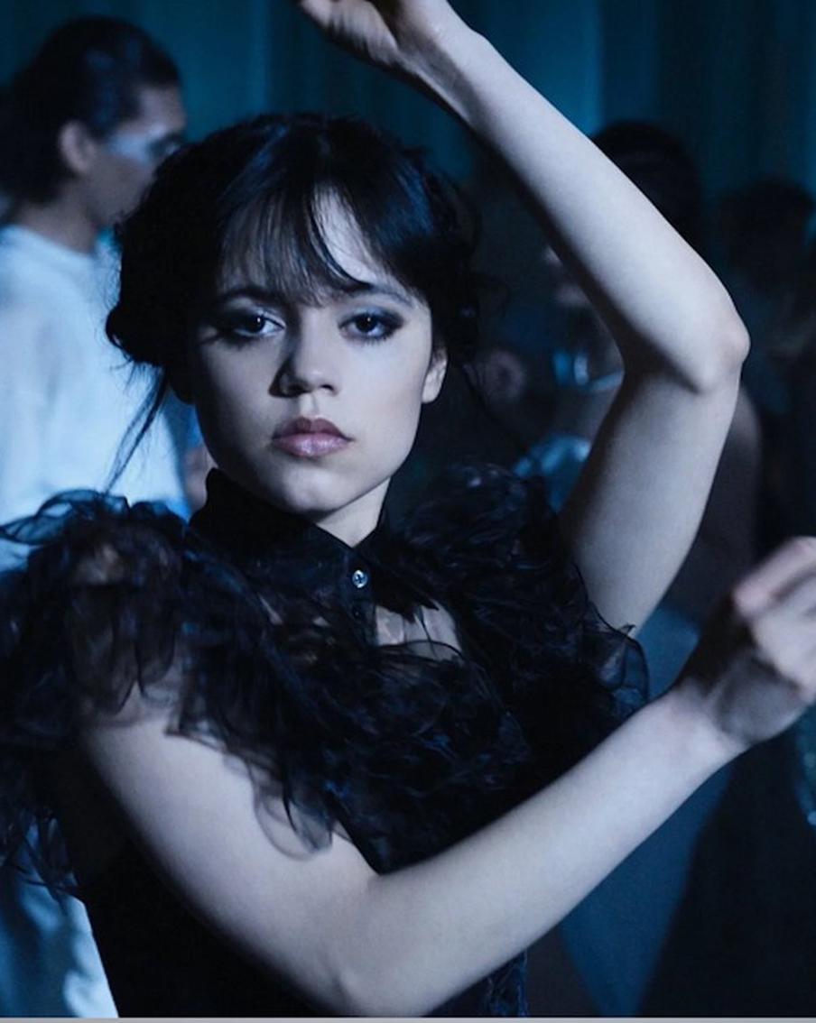 Учимся готовить любимые блюда Уэнсдэй Аддамс