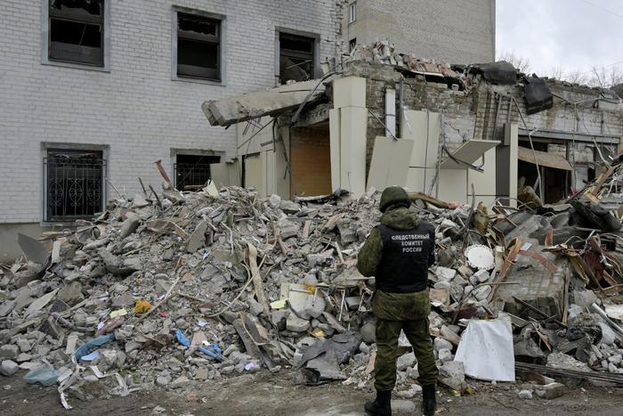 СК вычислил офицеров ВСУ, причастных к обстрелу пекарни в Лисичанске