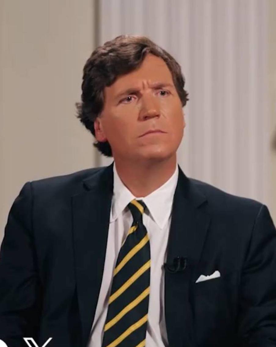 Путин спросил у Такера Карлсона, зачем США воюют на Украине