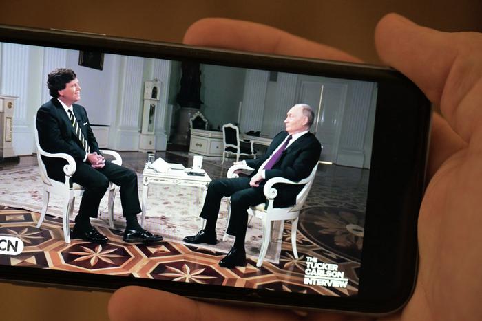 Зеленский обманул своих избирателей, сказал Путин в интервью Такеру Карлсону