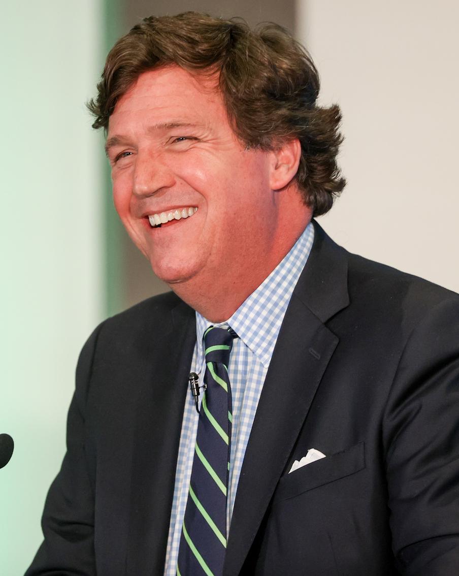 СМИ: журналист Карлсон встретился в России со Сноуденом и Тарой Рид