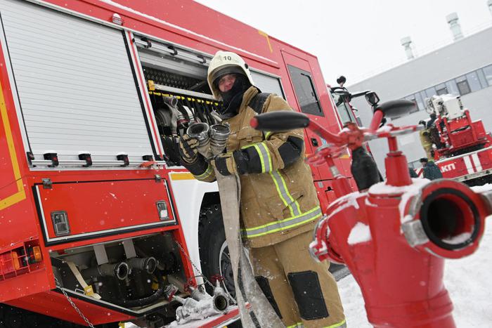 В Москве 15 человек разместили в социальных гостиницах после пожара в доме