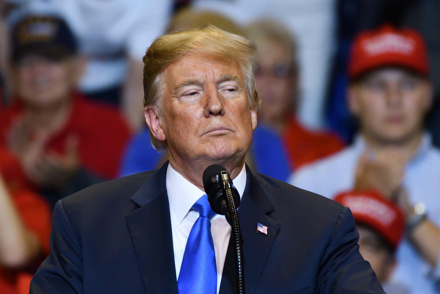 Трамп на посту президента угрожал не защищать страны НАТО при нападении РФ