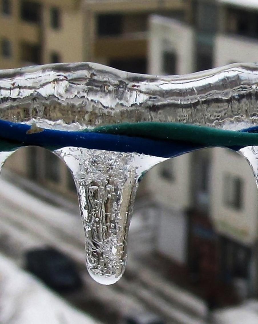 В МЧС предупредили москвичей о погоде в понедельник, автомобилистам приготовиться к сложностям