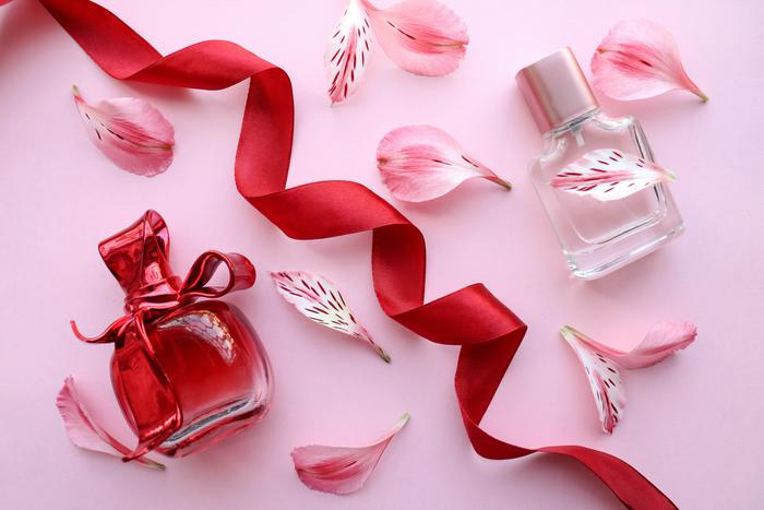 Ароматы-афродизиаки: как подобрать духи, которые сведут с ума