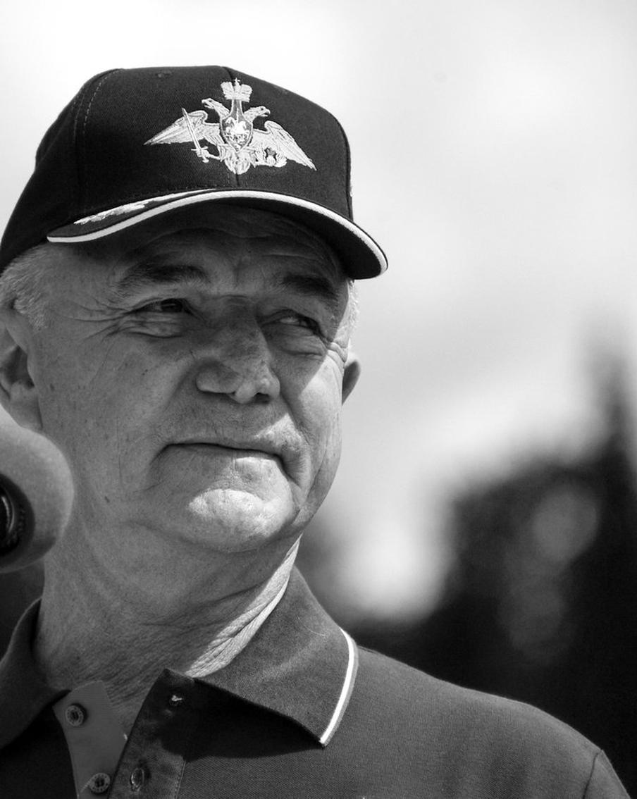 Умер командовавший 9-й ротой в Афганистане Герой СССР Валерий Востротин