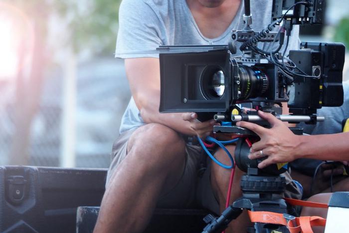 Семечки можно – угги нельзя: что ещё запрещают режиссёры