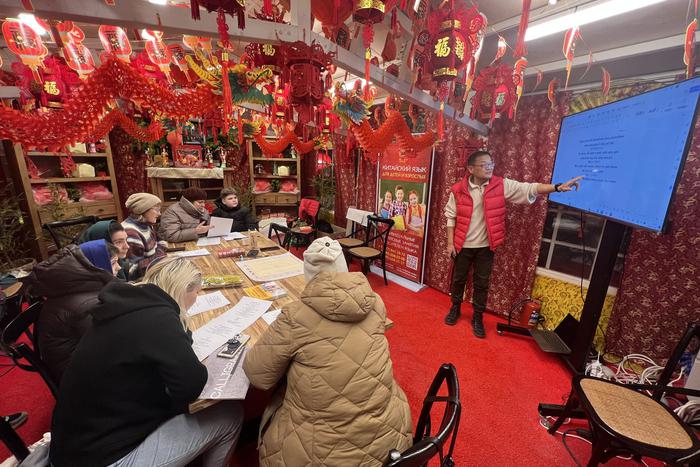 Во время празднования Китайского нового года в столице можно было услышать, как звучит древнекитайская поэзия