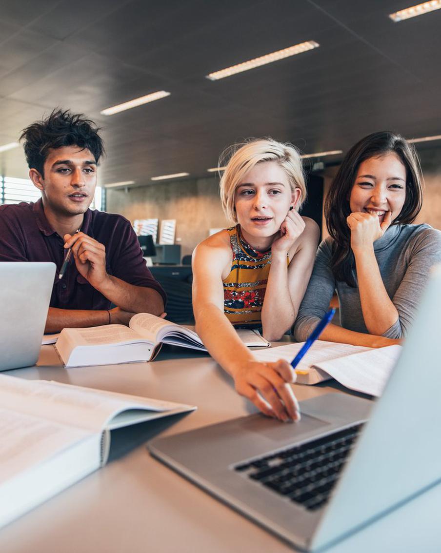 Бесплатно, с регистрацией и СМС: подборка бесплатных IT-курсов на любой вкус