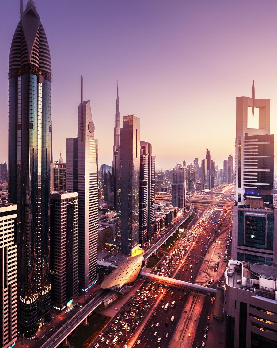 Закрытие российских счетов и остановка расчётов: что происходит с банками в ОАЭ?