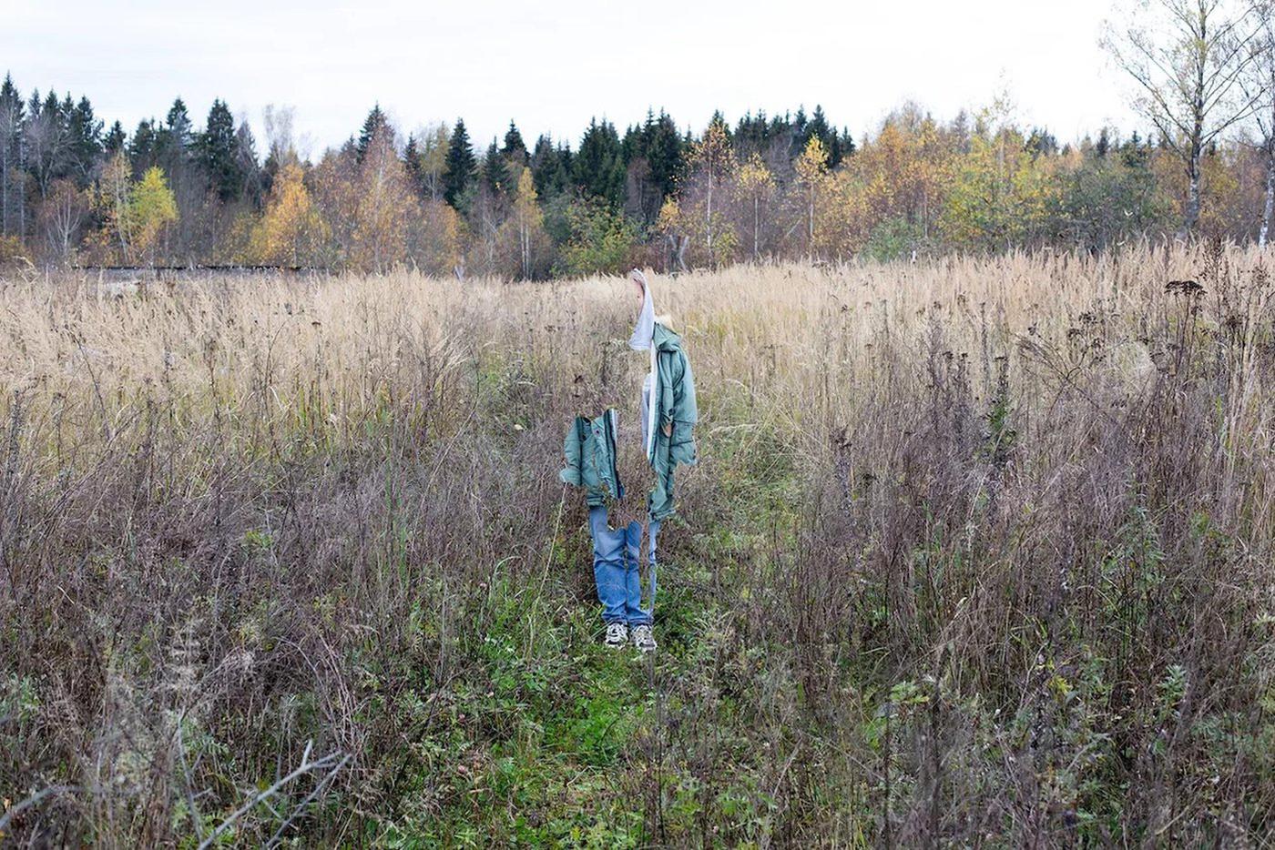 Работа под номером 5 из серии «Сними меня на фоне»