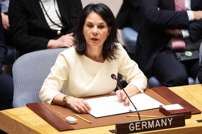 Кулеба предложил Бербок выкинуть букву из немецкого названия города Одессы