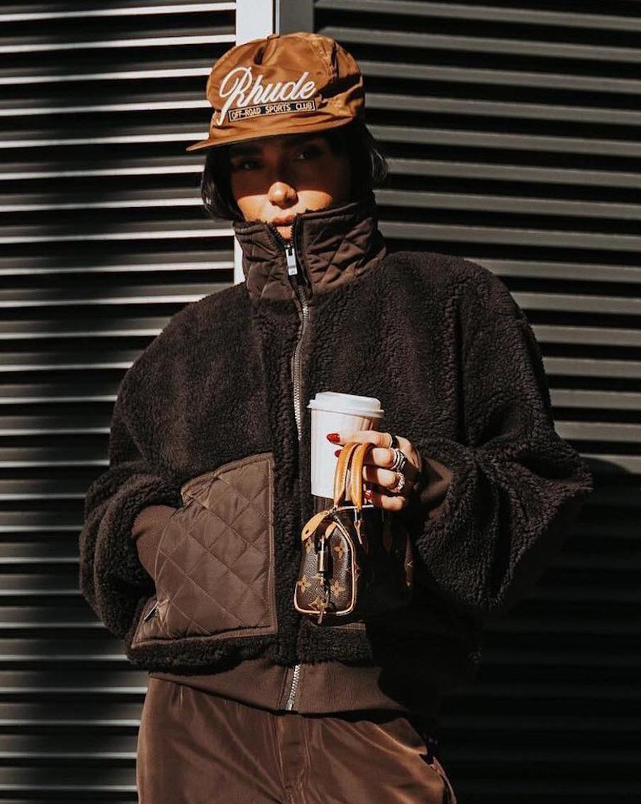 Идеальная куртка на весну: какой она должна быть и с чем её носить