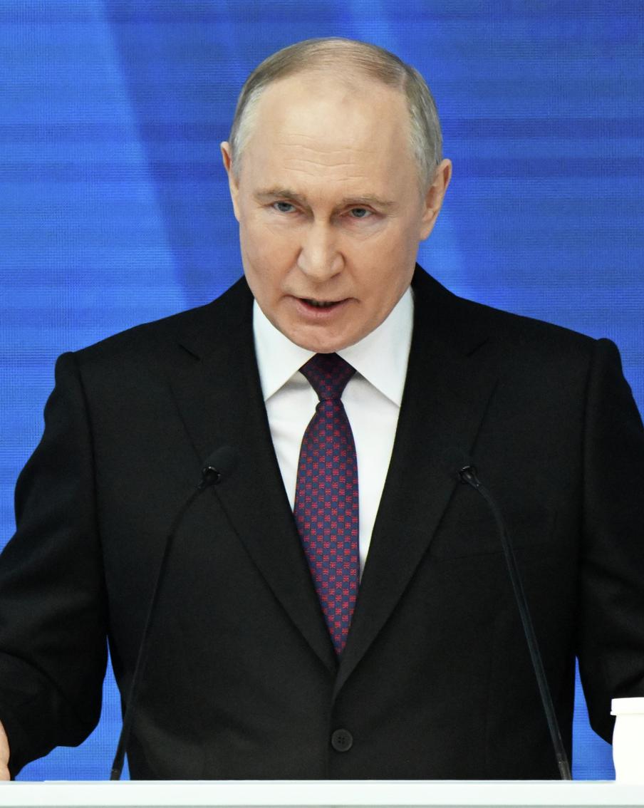 Путин высказался о нападении на Европу, Украина отправляет на передовую женщин: хроника очередных событий украинского кризиса