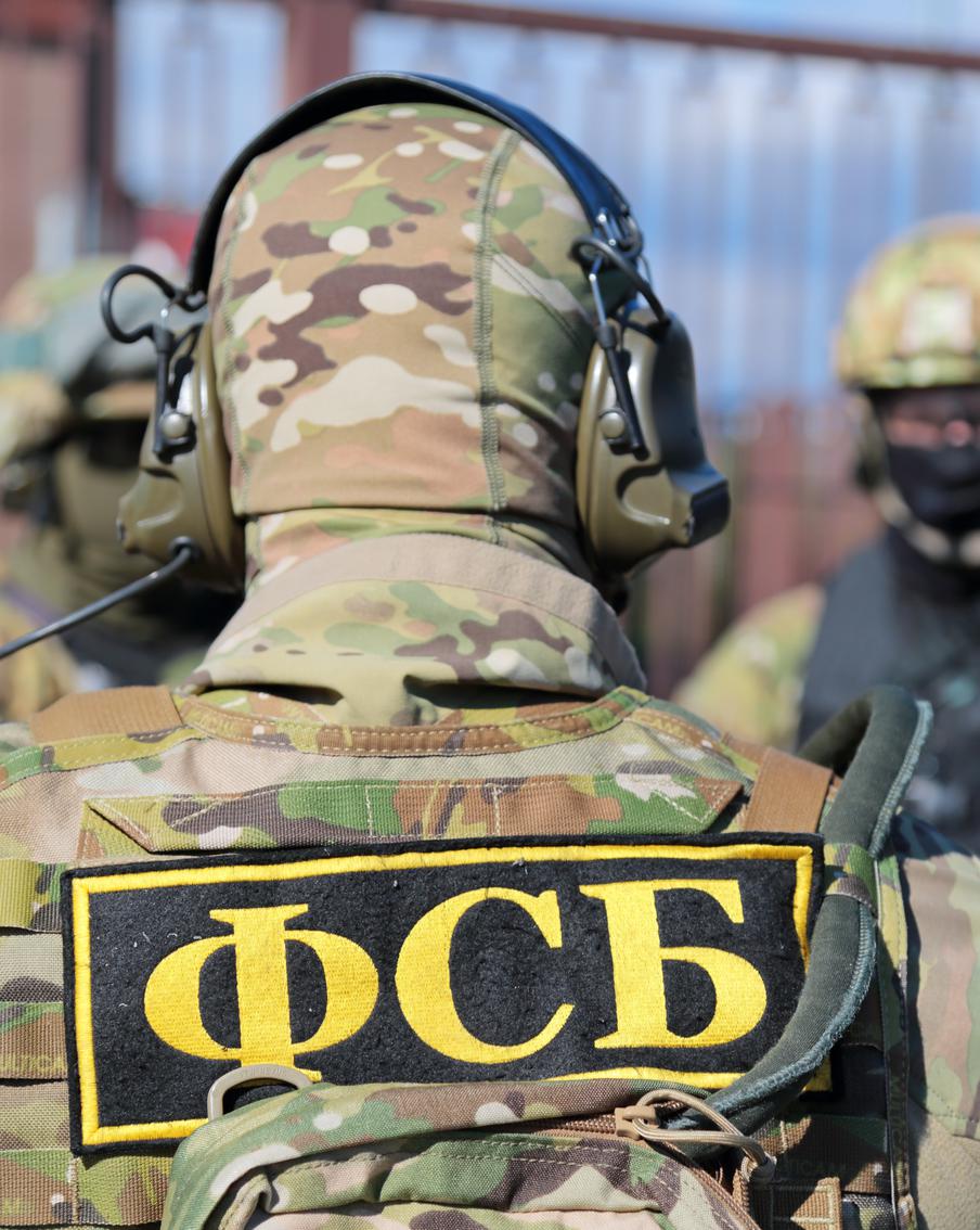 Силовики проводят операцию по обезвреживанию боевиков в Карабулаке в Ингушетии