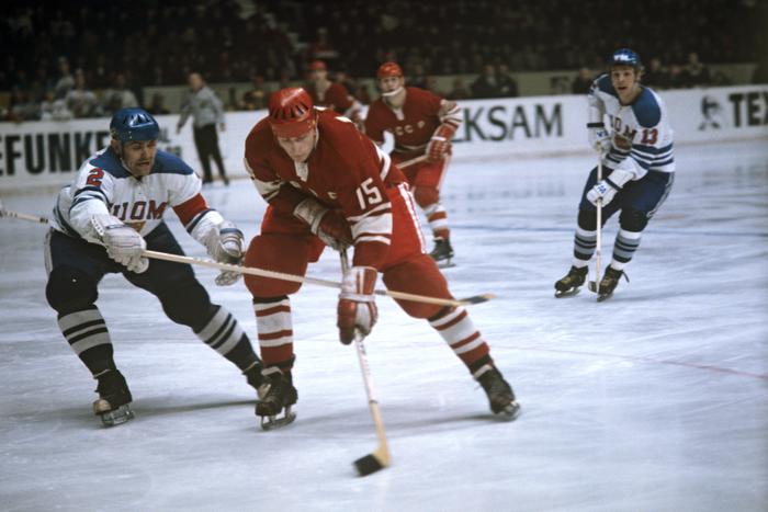 К юбилею Metro вспоминаем легендарных обладателей 15-го игрового номера