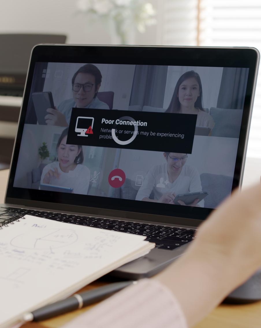 Миллионы пользователей по всему миру остались без Интернета из-за атак хуситов на находящиеся в Красном море кабели