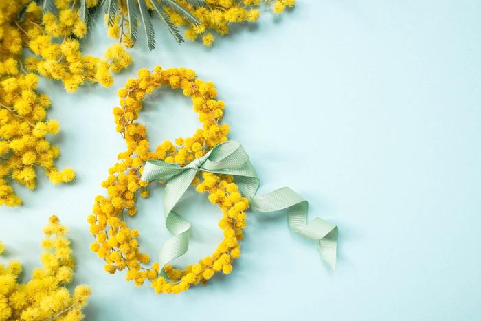 Чтобы все были довольны: что подарить на 8 Марта