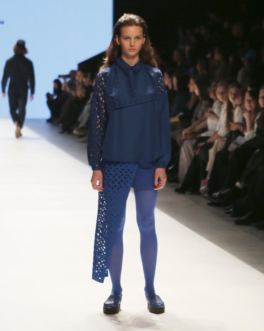 Традиции и современность на показе коллекции Anissa Aida