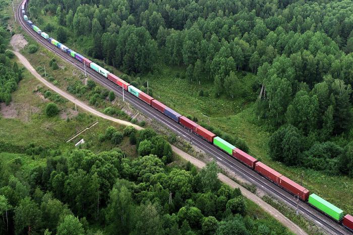 Россия модернизирует восточные железные дороги из-за рекордных показателей торговли с Китаем