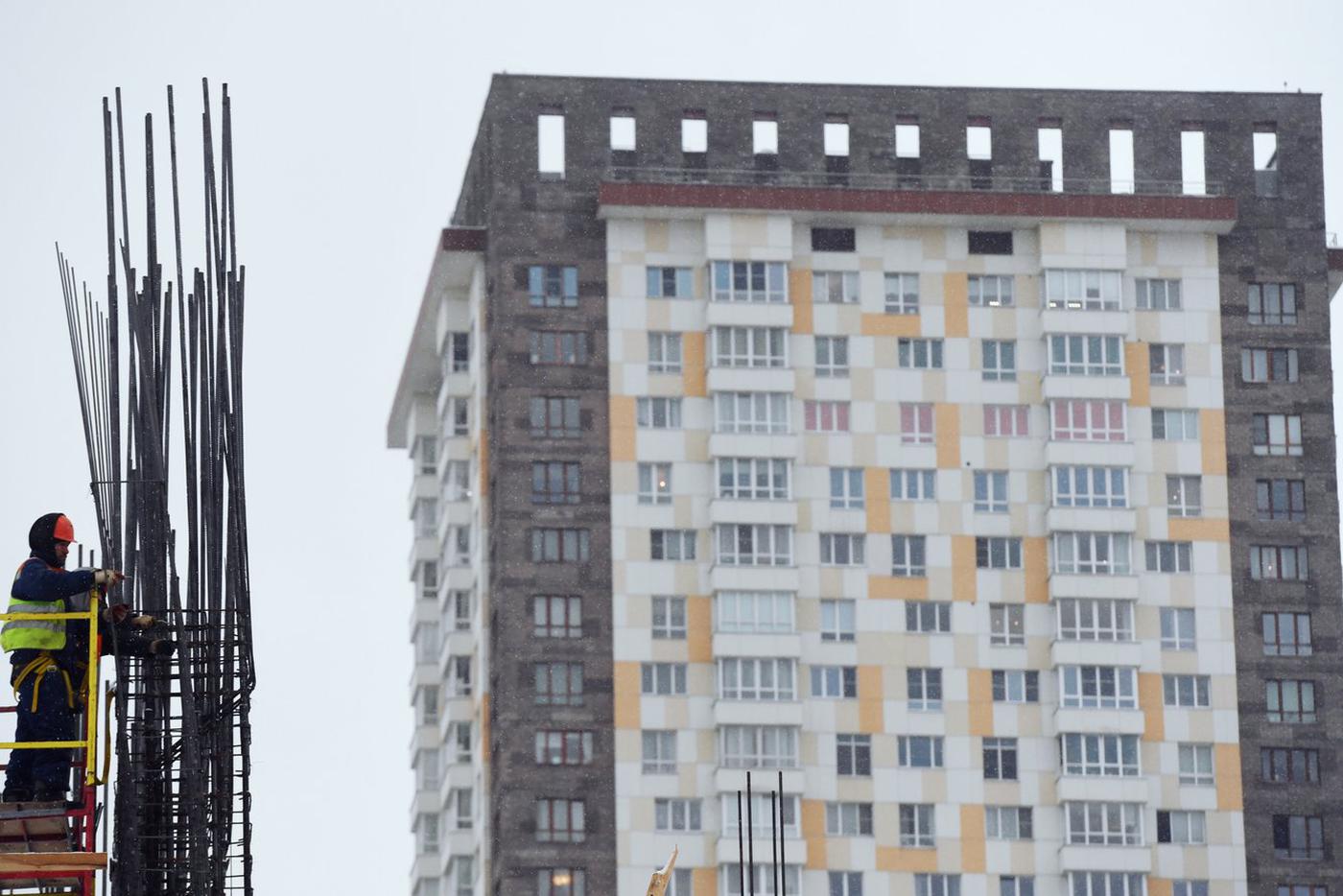 Сергей Собянин рассказал, что около 8 тысяч жителей СЗАО получили новое жильё
