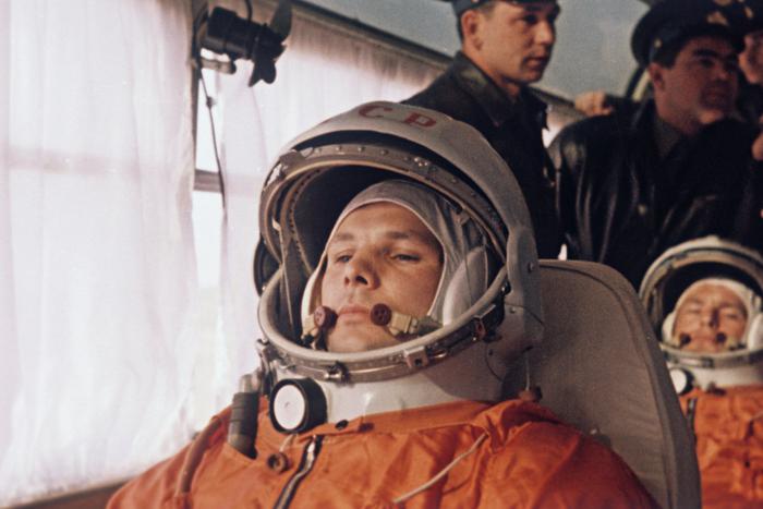 "Быть Гагариным актуально и здорово!" к 90-летию первого космонавта опросили Гагариных