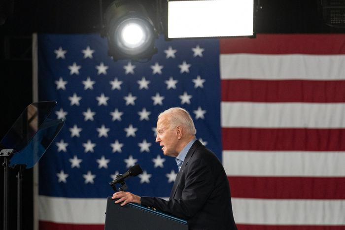 Байден перепутал Украину с Афганистаном и Ираком