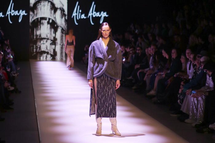 Национальные элементы и анималистику показал египетский бренд на Московской неделе моды