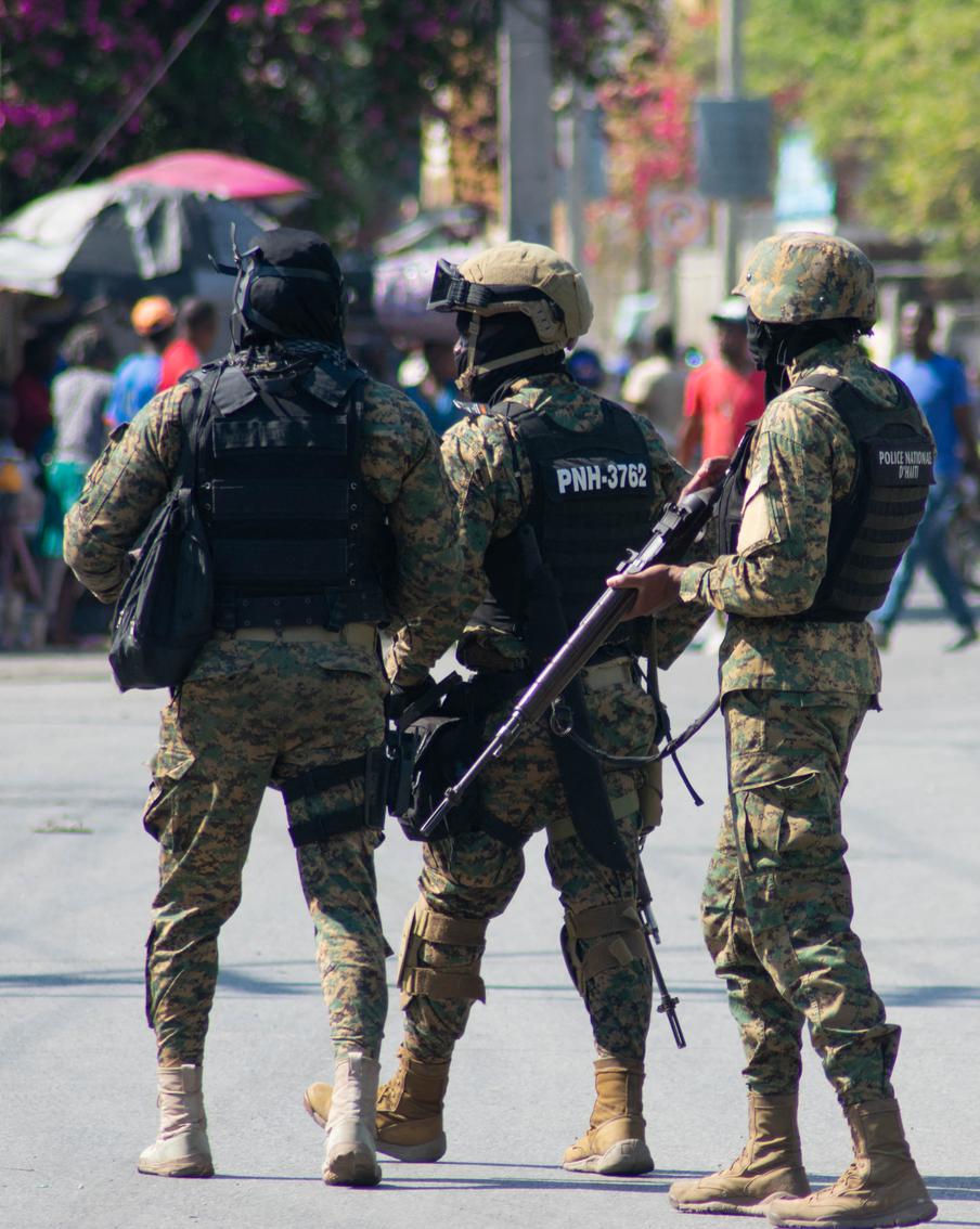 На Гаити может вспыхнуть гражданская война. Почему на острове разразился политический кризис?