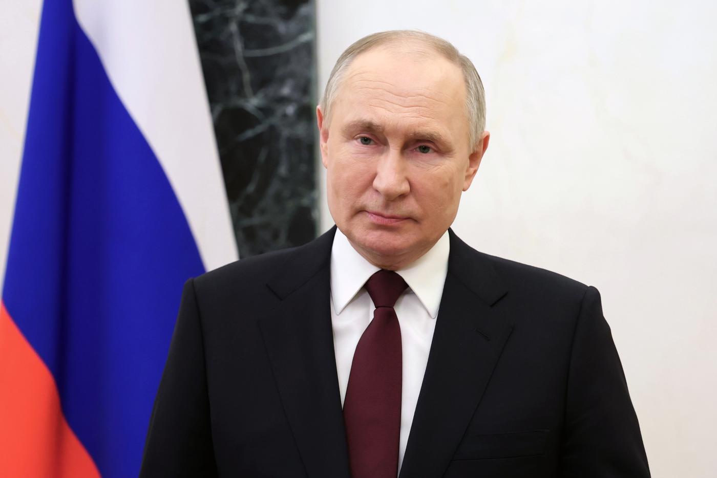 Путин подписал указ о выплате в случае гибели гражданского персонала ВС России