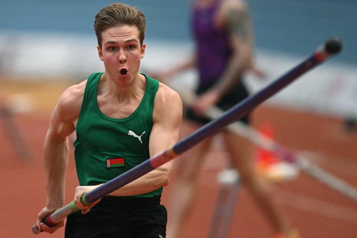 Почему легкоатлет-рекордсмен Матвей Волков не хочет снова менять гражданство