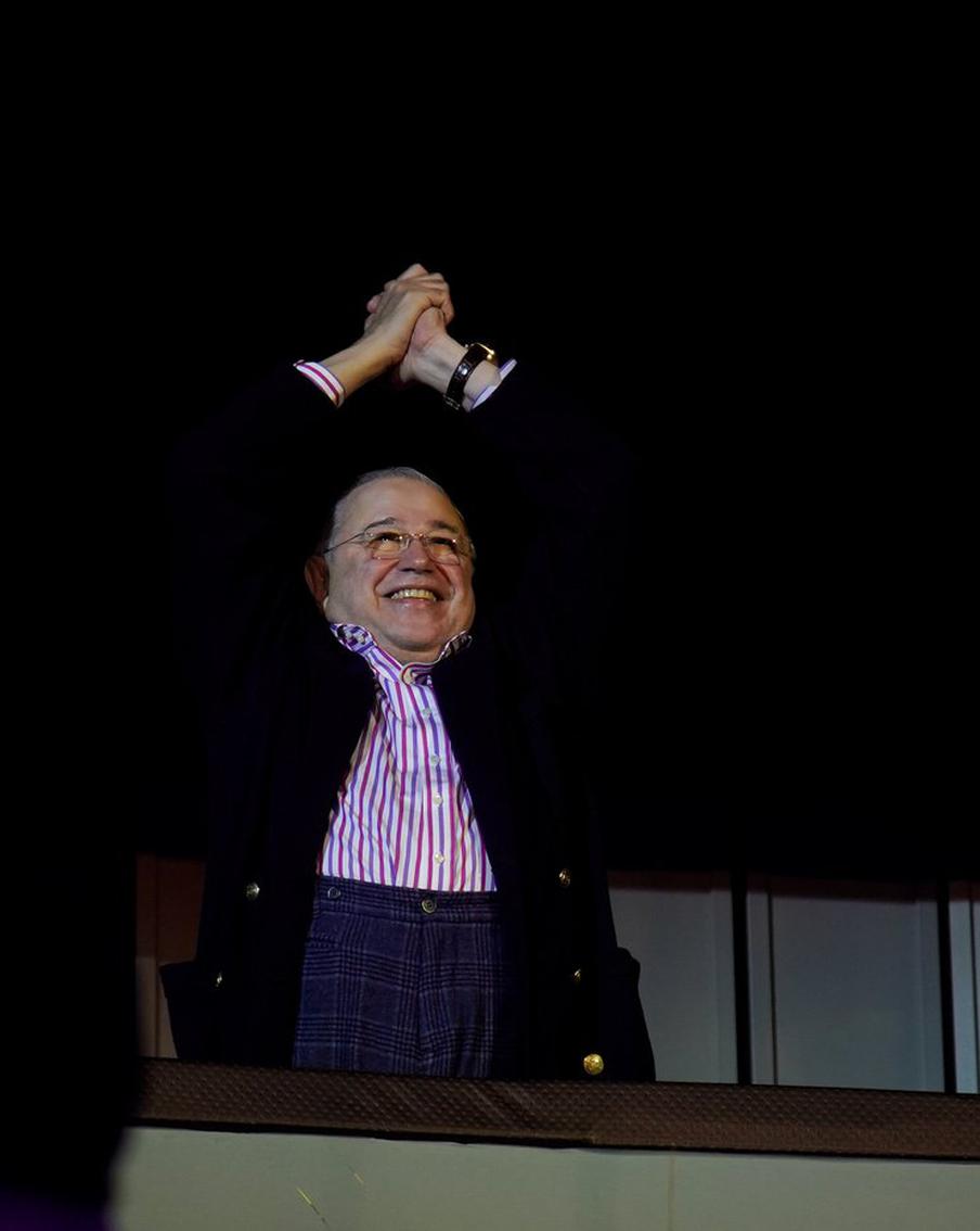 Евгений Петросян и Татьяна Брухунова снова стали родителями. Супруги сообщили о рождении дочери в четвёртый день рождения сына Вагана