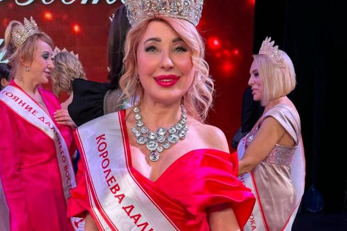 "Алёну Апину пчёлы покусали или это жена директора конкурса?"